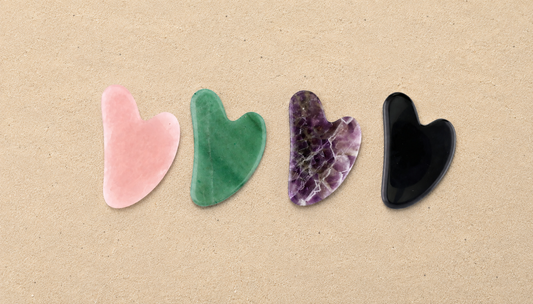 Gua Sha für das Gesicht: Welcher Stein passt zu deiner Hautpflege?