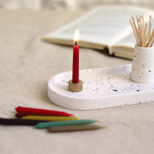 Adventskalender – 24 handgefertigte bunte Bienenwachskerzen