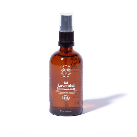  Bio-zertifiziertes Lavendelhydrolatin brauner Glasflasche mit FSC-zertifizierter Papierverpackung, nachhaltig, vegan und cruelty-free