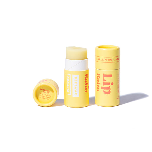 Nachhaltiger Bio-Lippenbalsam in plastikfreier Kartonhülse, NaTrue-zertifiziert und 100% biologisch aus fair gehandelten Rohstoffen