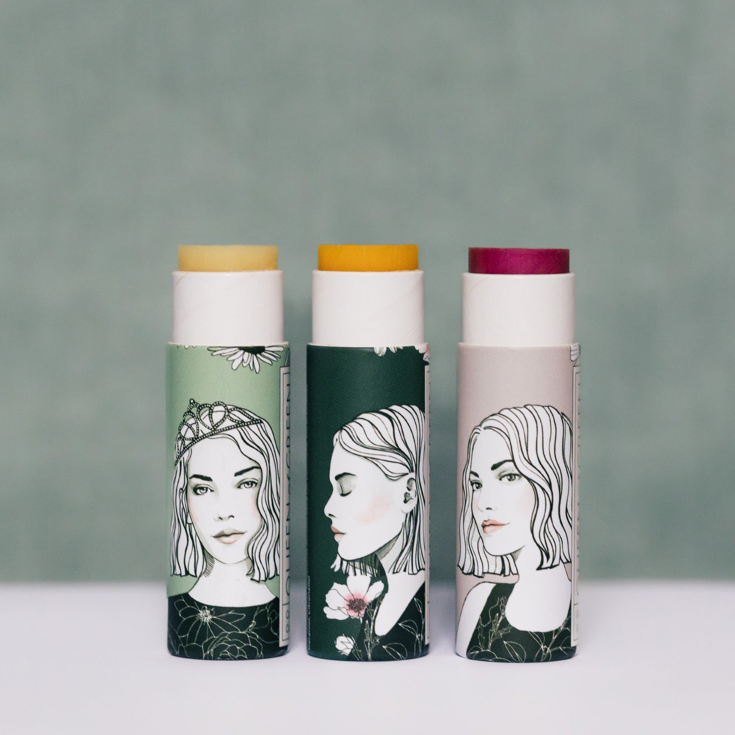 Intensiv feuchtigkeitsspendender Lippenbalsam mit Hyaluronsäure und pflanzlichen Ölen