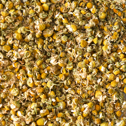 Naturreine Kamille pflege trockene und gestresste Haut sanft & nachhaltig. 