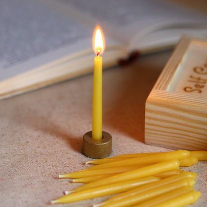 Jede Kerze mit Baumwoll-Docht für sauberes, gleichmäßiges Abbrennen und tropffreies Licht