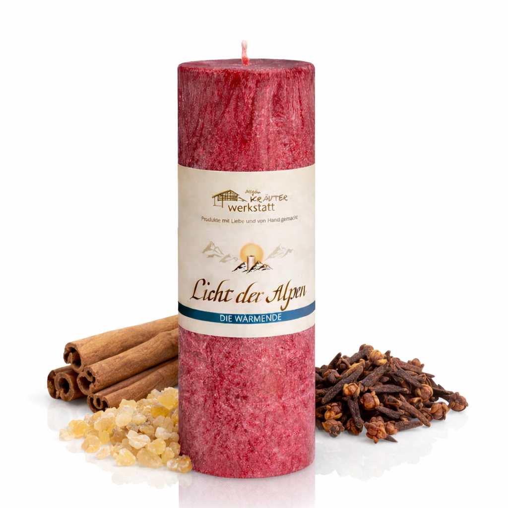 Aromakerze Licht der Alpen Die Wärmende Frontansicht mit naturreinen Incis Nelke, Weihrauch, Zimt. 