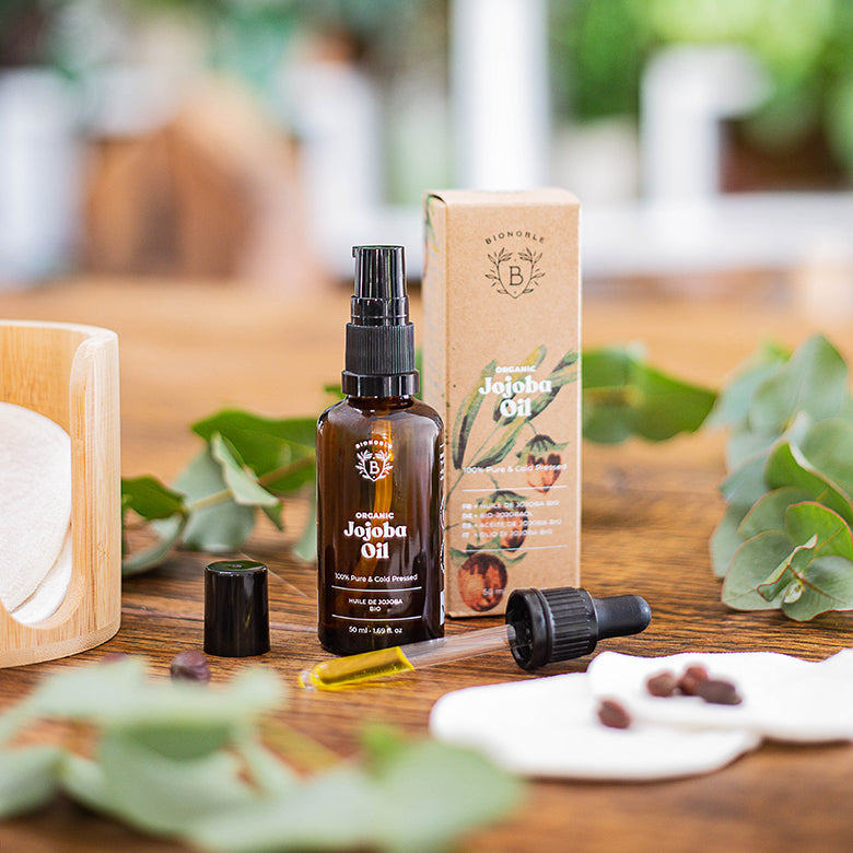 Jojobaöl für Bart und Nägel – macht den Bart geschmeidig, pflegt Haut darunter und stärkt Nägel