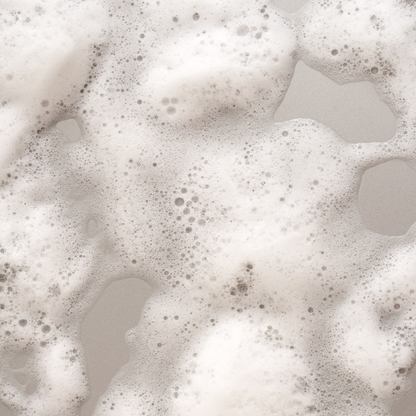 Naturseife Lavendelblüten im Bad – ideal für morgendliche Aktivierung oder abendliche Entspannung, bringt Balance und Wohlbefinden.