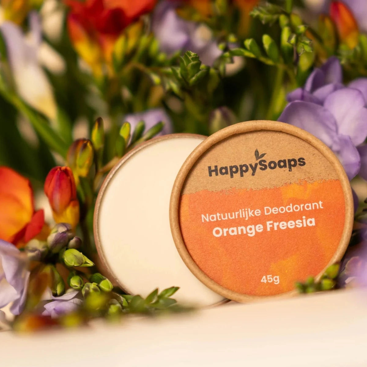 Handgemachtes Orange & Freesia Deo – sorgt für frisches, blumig-fruchtiges Hautgefühl den ganzen Tag.