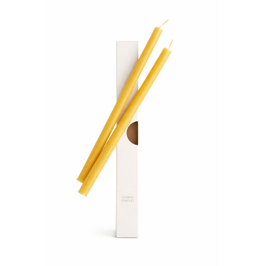 Handgegossene Dinnerkerzen aus 100 Prozent Bienenwachs mit natürlichem Baumwolldocht für ruhiges Brennverhalten