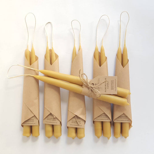 Handgefertigtes 2er-Set Dinnerkerzen aus 100 % reinem Bienenwachs, naturbelassen und nachhaltig